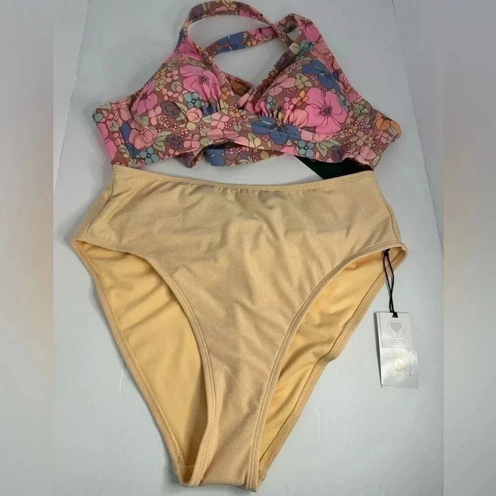 Wild Fable pink floral bikini‎ top Shade & shore bottom, gold, textured,M